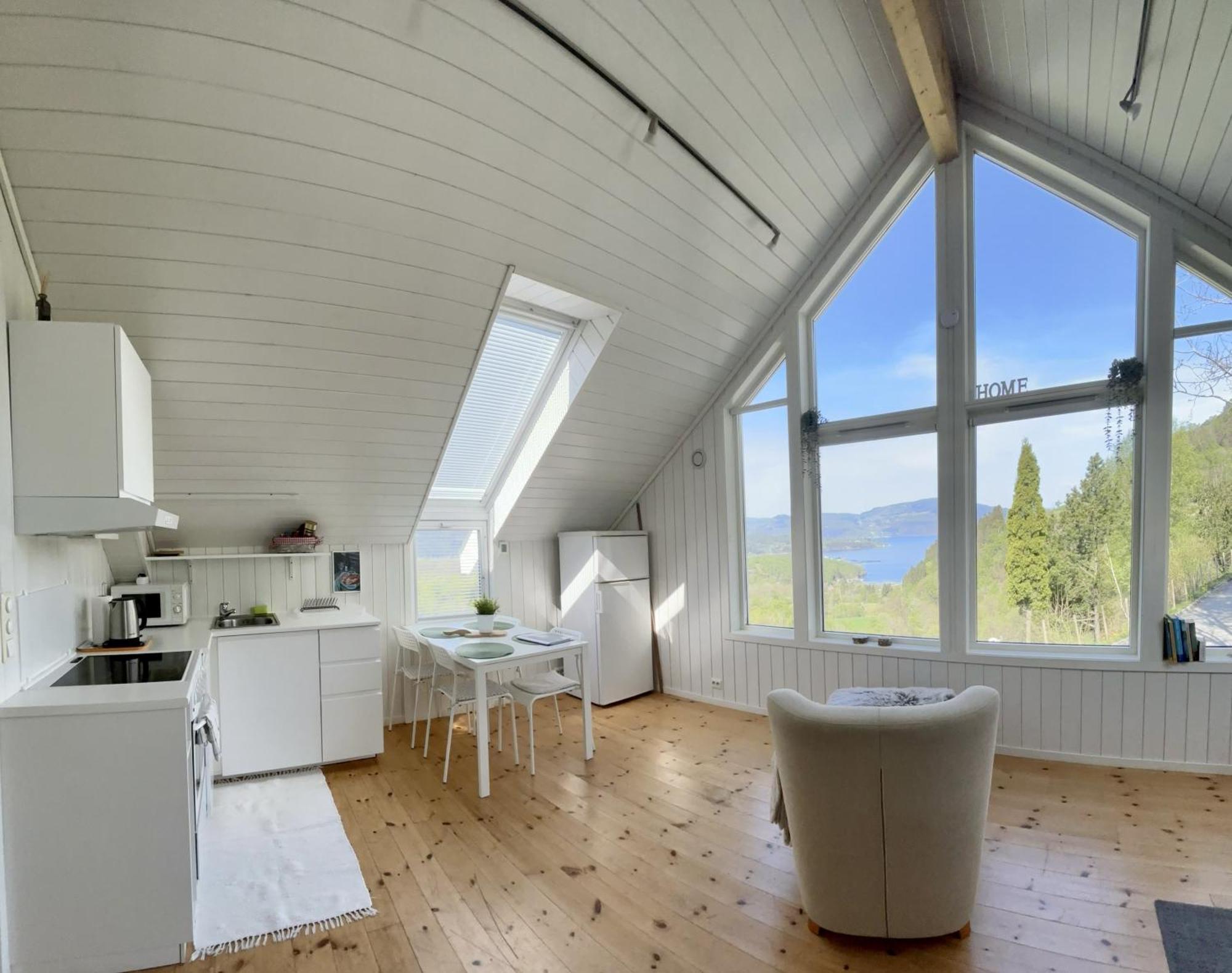 Fjord Road Apartment Hjelmeland Exterior foto