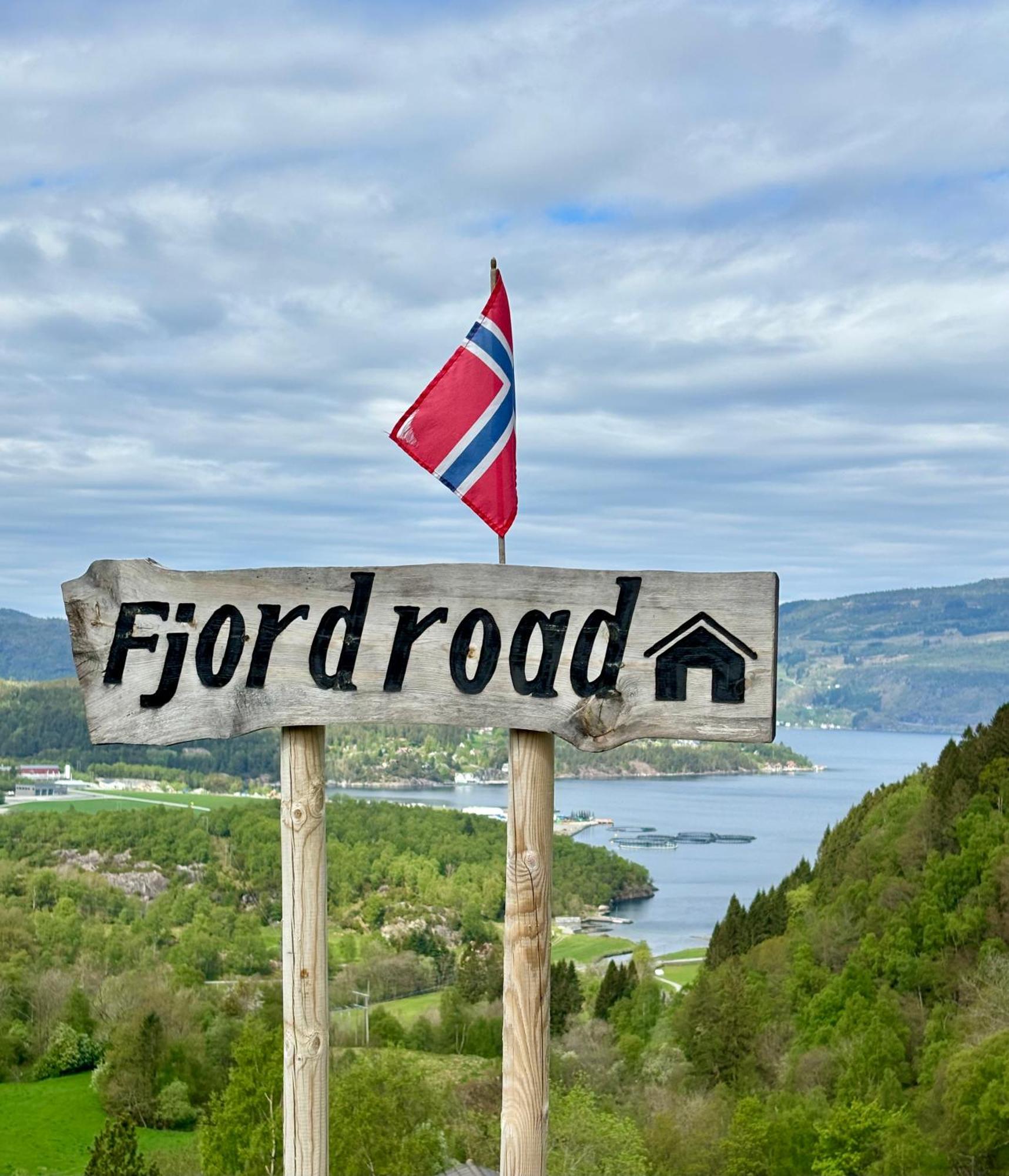 Fjord Road Apartment Hjelmeland Exterior foto
